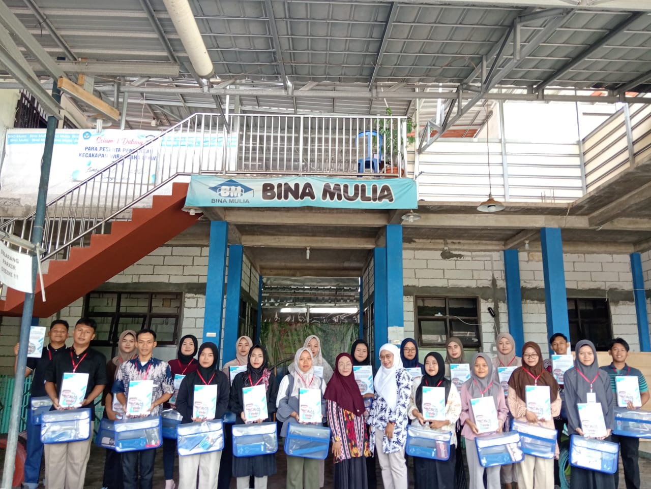 Sinergi Vokasi dan Industri: Tinta Collection Dukung Program Pelatihan Siap Kerja Bersama Disnaker dan LPK Bina Mulia